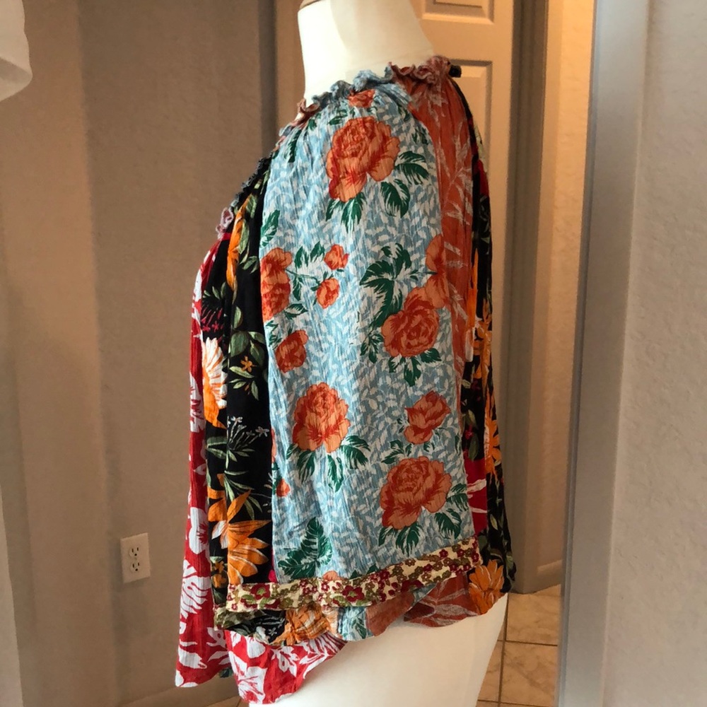 Sacred Threads Top - Picture 2 of 5